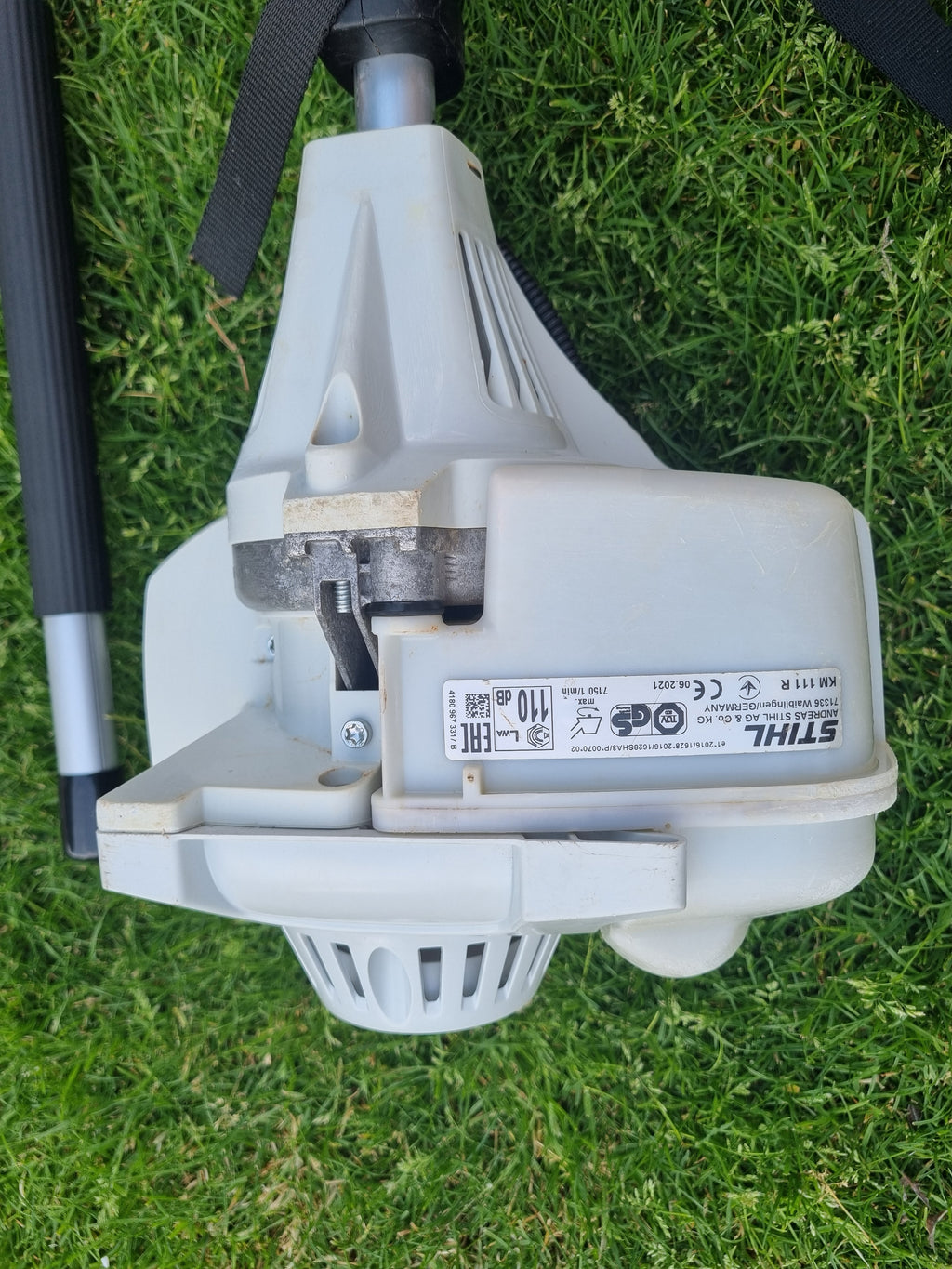 Stihl KM 111R professional combi set. strimmer, long reach hedge cutter pole saw